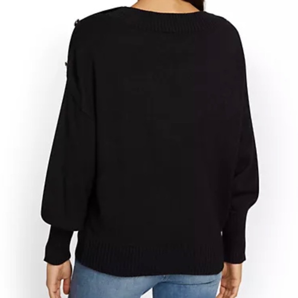 Button-Shoulder Pullover Sweater in Warrior Green Color - Picture 4 of 11